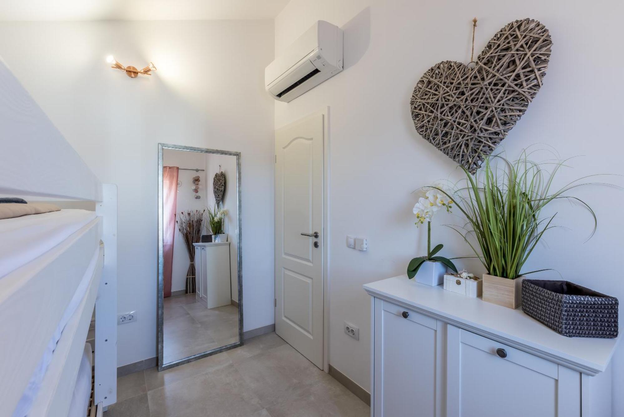 Villa Luce Del Sole Mirce Exteriér fotografie