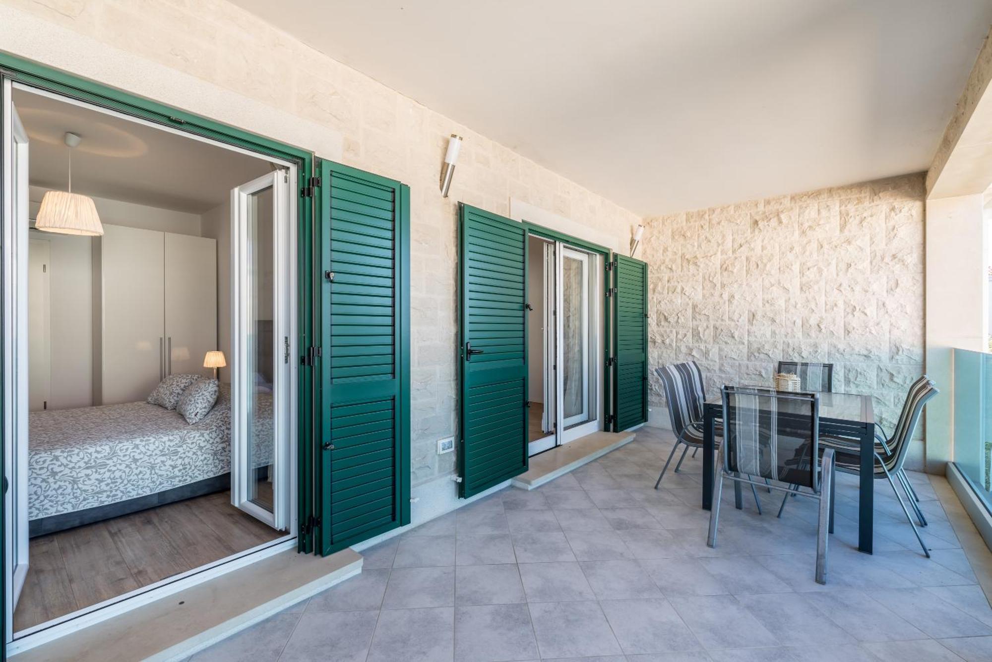 Villa Luce Del Sole Mirce Exteriér fotografie